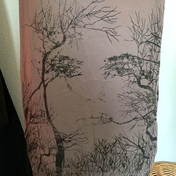 Vintage tank from the 90’s graphic tank L juniors Preowned runs small - Picture 2 of 12